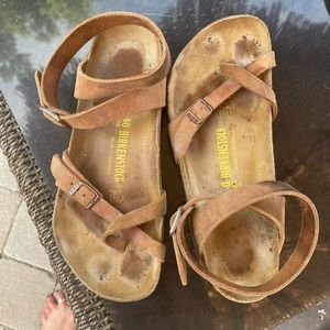 Awesome Birkenstock Yaras size 40